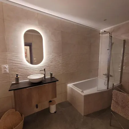 Maison Centre Au Calme Avec Patio Et Garage Charleville-Mezieres